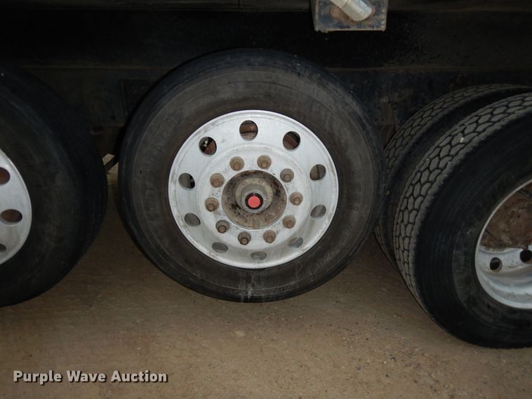 image for item FU9528 2007 Sterling L-Line dump truck