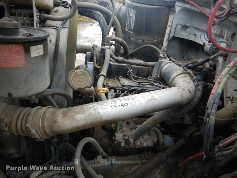 image for item FU9531 1998 Ford F800 truck cab and chassis