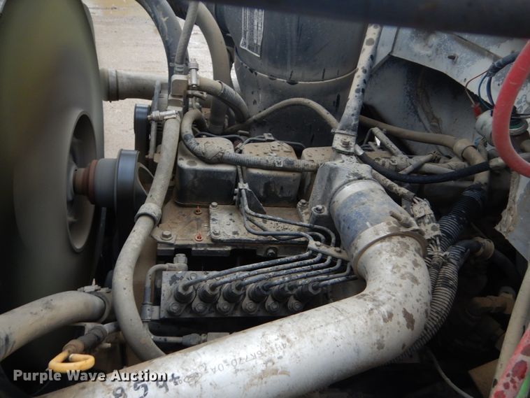 image for item FU9531 1998 Ford F800 truck cab and chassis