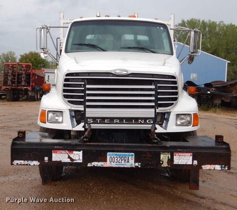 image for item FU9532 2004 Sterling L-Line crane truck