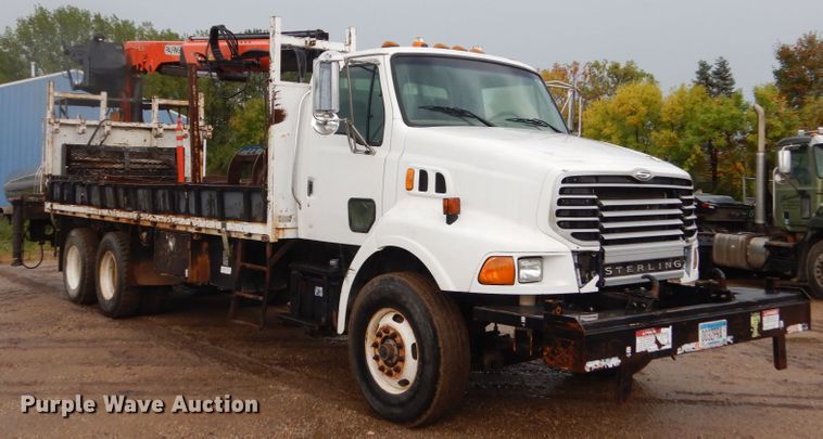 image for item FU9532 2004 Sterling L-Line crane truck
