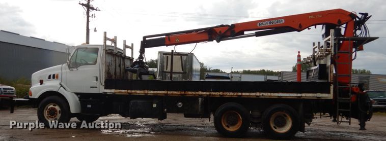 image for item FU9532 2004 Sterling L-Line crane truck
