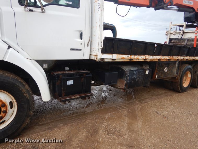 image for item FU9532 2004 Sterling L-Line crane truck