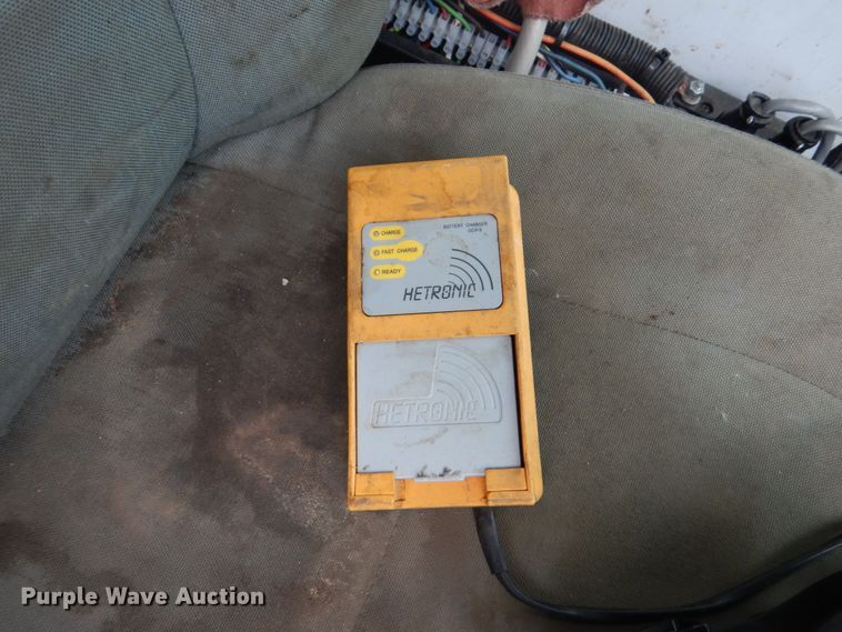 image for item FU9532 2004 Sterling L-Line crane truck