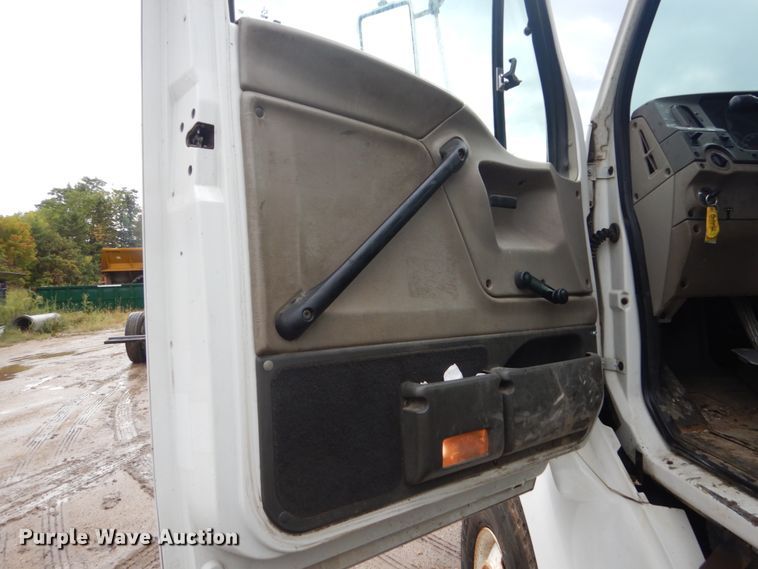 image for item FU9532 2004 Sterling L-Line crane truck