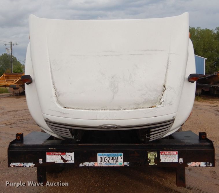 image for item FU9532 2004 Sterling L-Line crane truck