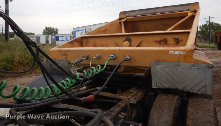 image for item FU9535 1984 Load King bottom dump trailer