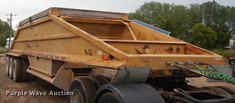 image for item FU9535 1984 Load King bottom dump trailer