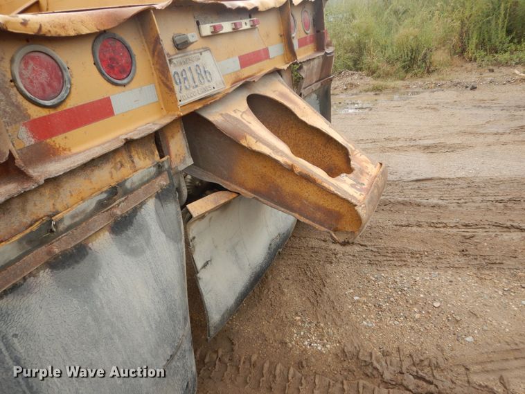 image for item FU9535 1984 Load King bottom dump trailer