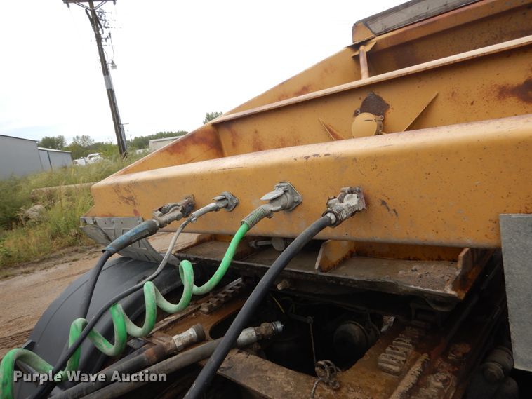 image for item FU9535 1984 Load King bottom dump trailer