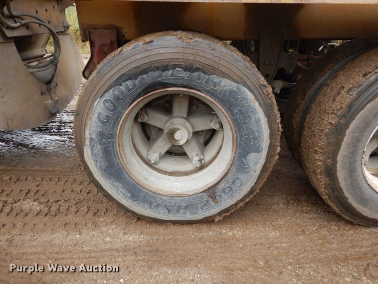 image for item FU9535 1984 Load King bottom dump trailer
