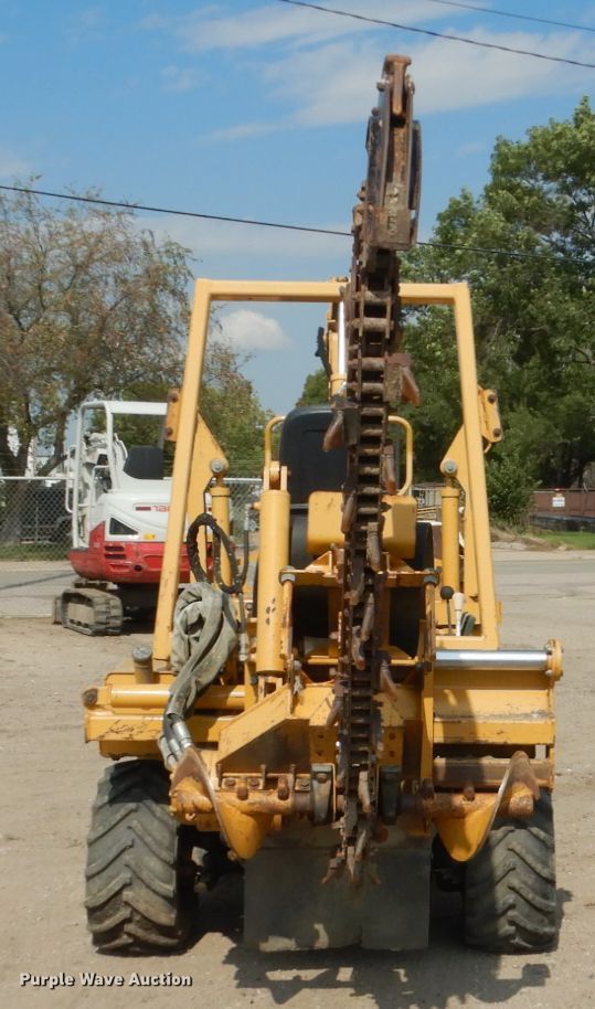image for item FU9552 2004 Vermeer RT450 trencher
