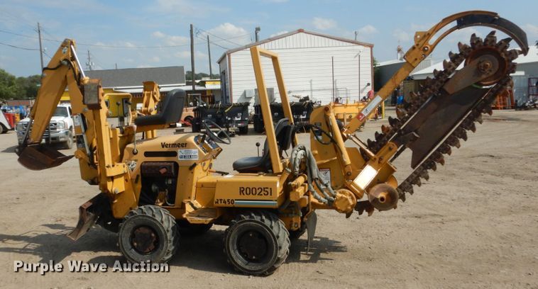 image for item FU9552 2004 Vermeer RT450 trencher