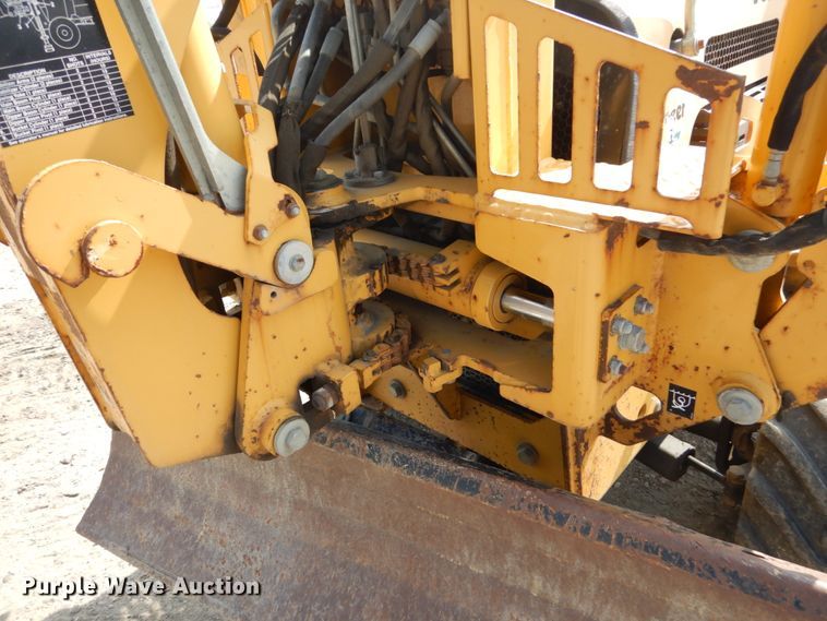 image for item FU9552 2004 Vermeer RT450 trencher