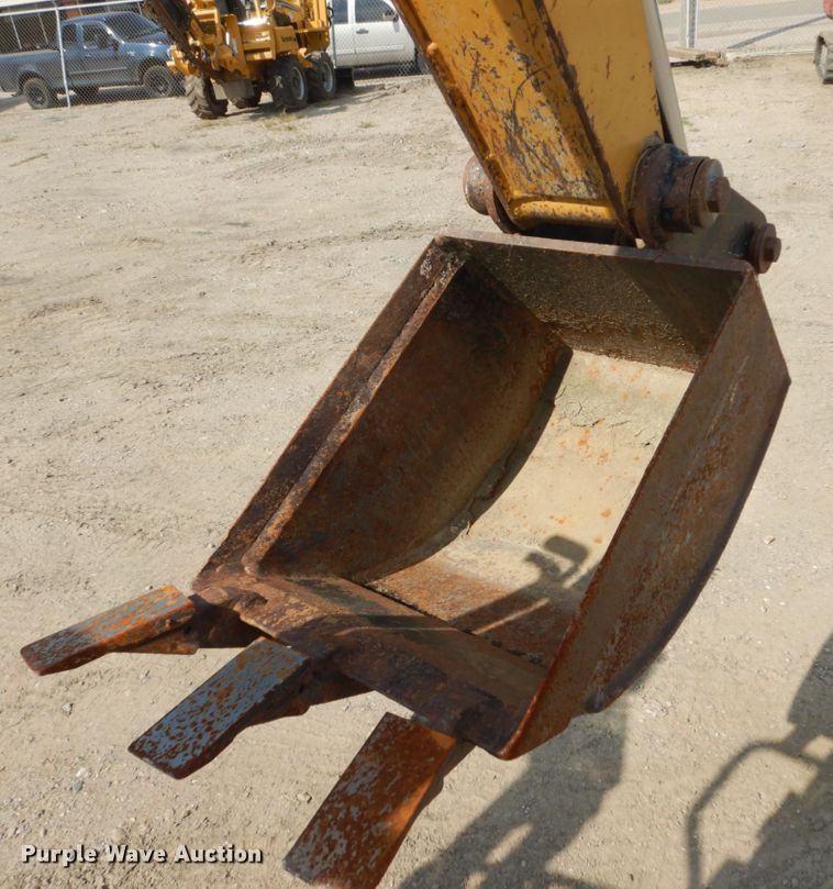 image for item FU9552 2004 Vermeer RT450 trencher