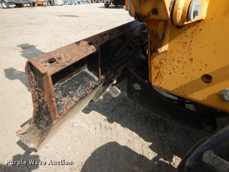 image for item FU9552 2004 Vermeer RT450 trencher