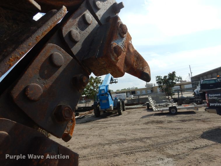 image for item FU9552 2004 Vermeer RT450 trencher