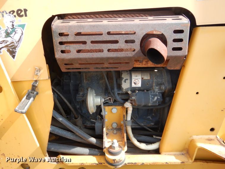 image for item FU9552 2004 Vermeer RT450 trencher