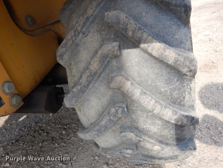 image for item FU9552 2004 Vermeer RT450 trencher