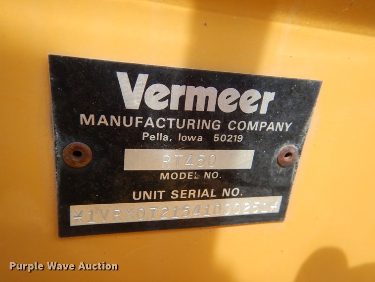 image for item FU9552 2004 Vermeer RT450 trencher