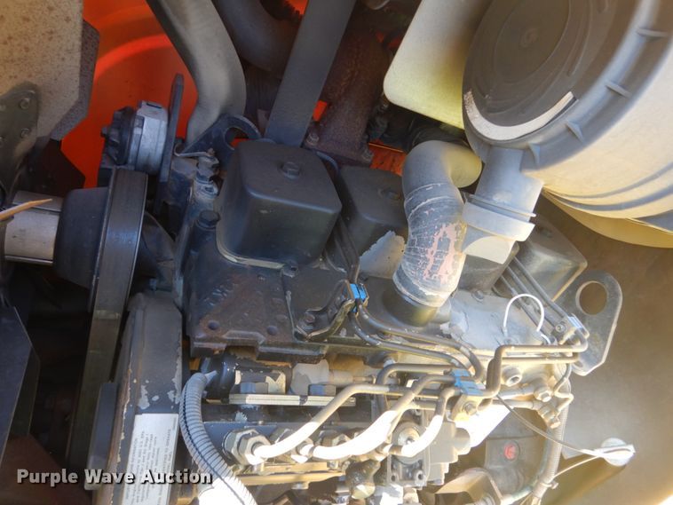 image for item FU9555 2003 New Holland LV80 landscape tractor