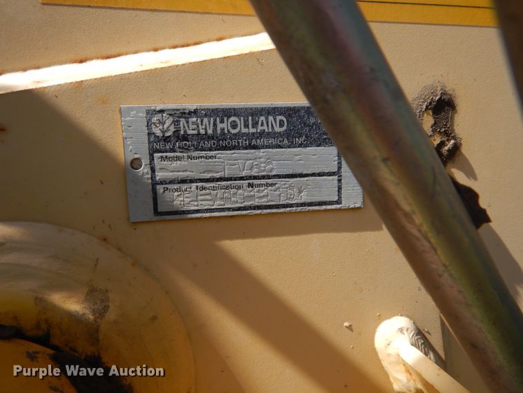 image for item FU9555 2003 New Holland LV80 landscape tractor