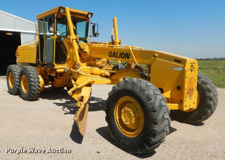 image for item GH9739 2002 Galion 850C motor grader