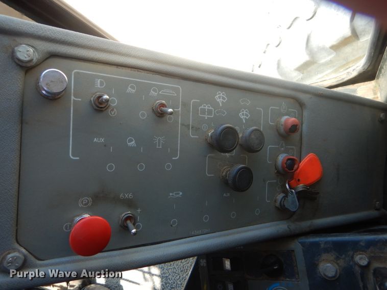 image for item GH9739 2002 Galion 850C motor grader