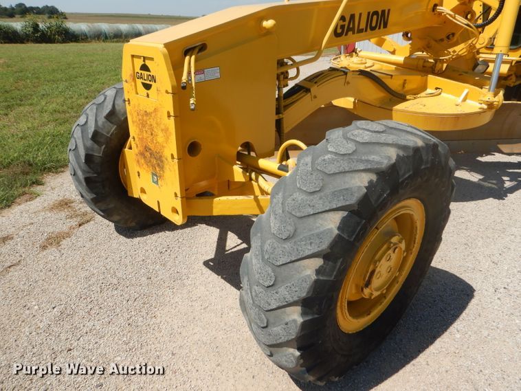 image for item GH9739 2002 Galion 850C motor grader
