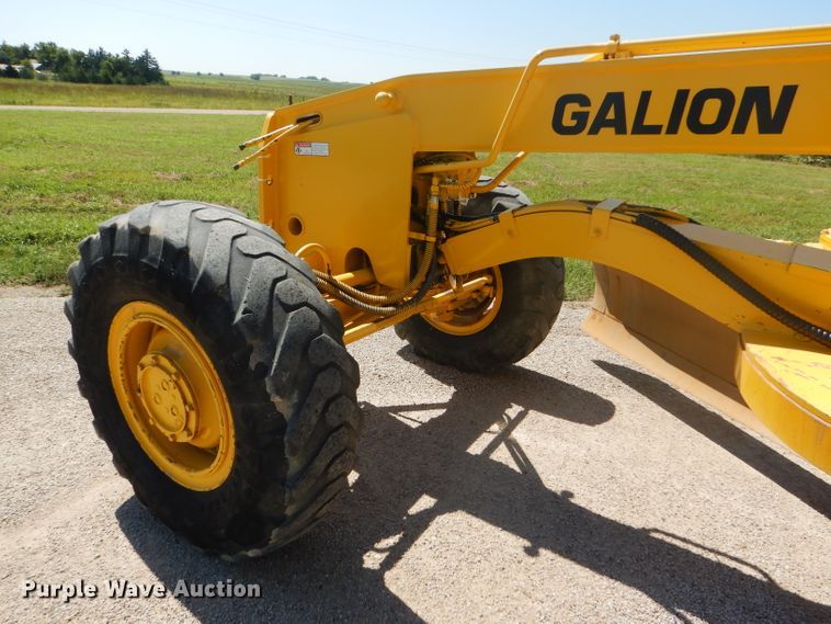 image for item GH9739 2002 Galion 850C motor grader