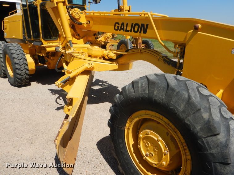 image for item GH9739 2002 Galion 850C motor grader