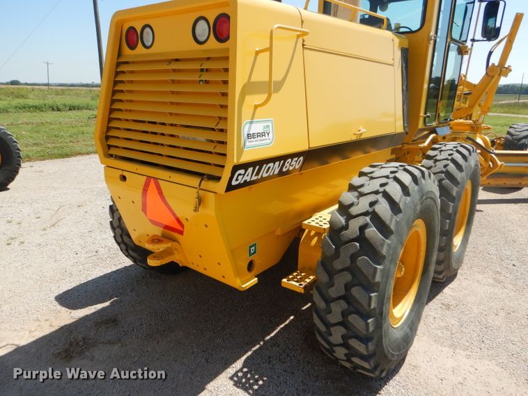 image for item GH9739 2002 Galion 850C motor grader