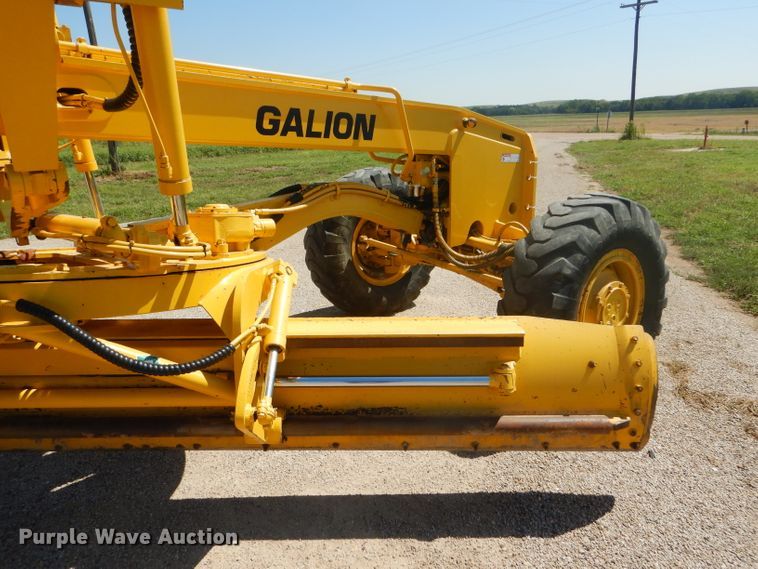 image for item GH9739 2002 Galion 850C motor grader