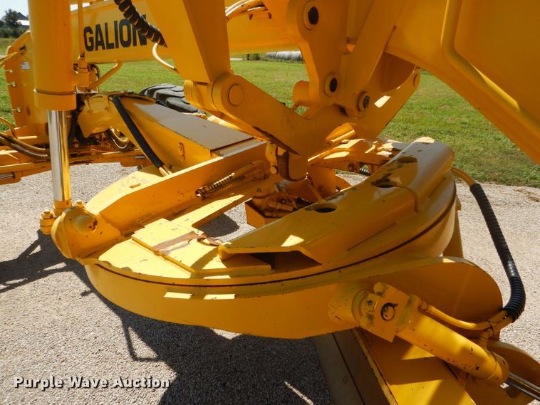 image for item GH9739 2002 Galion 850C motor grader