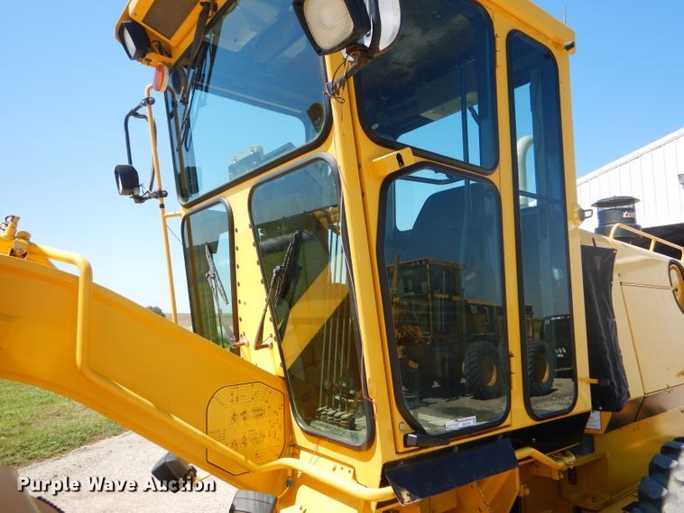 image for item GH9739 2002 Galion 850C motor grader