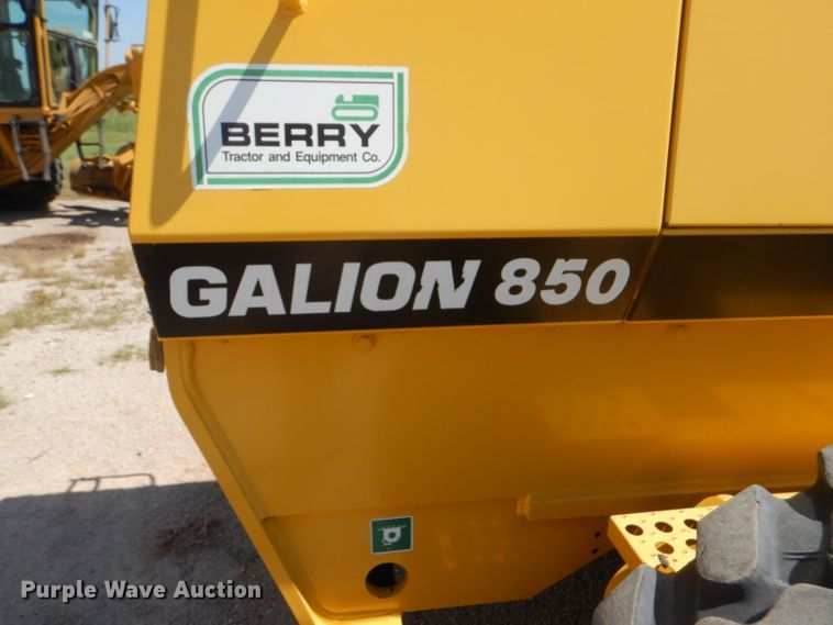 image for item GH9739 2002 Galion 850C motor grader