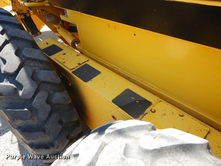 image for item GH9739 2002 Galion 850C motor grader