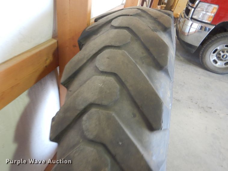 image for item GH9739 2002 Galion 850C motor grader