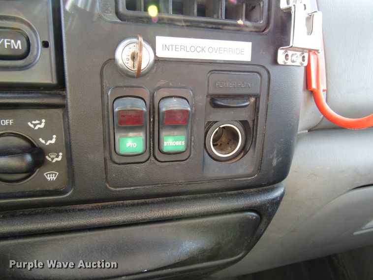 image for item DE2396 2008 Ford F750 Super Duty digger derrick truck