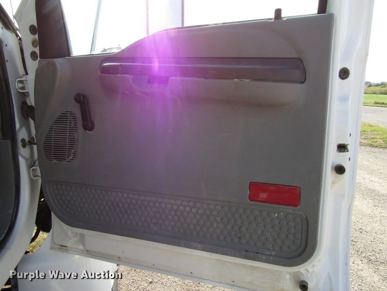 image for item DE2396 2008 Ford F750 Super Duty digger derrick truck