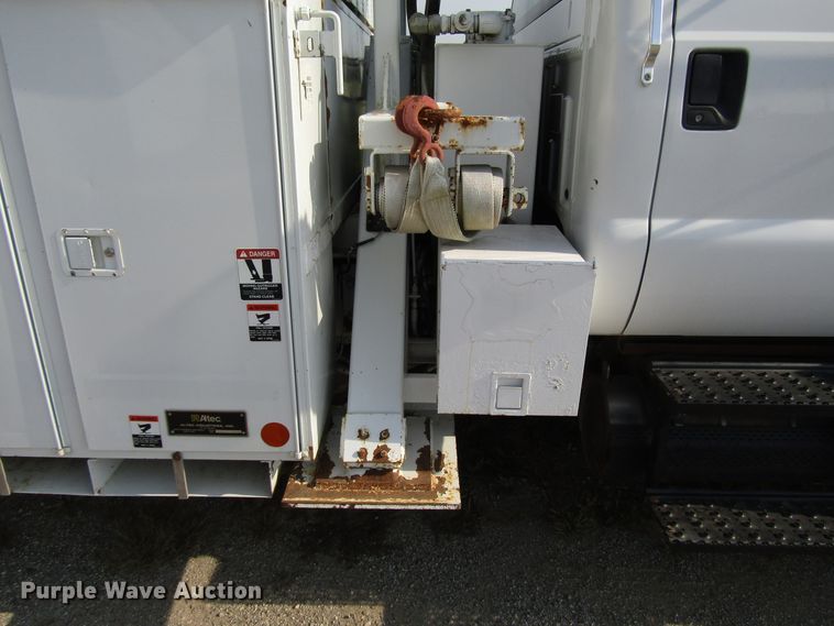 image for item DE2396 2008 Ford F750 Super Duty digger derrick truck