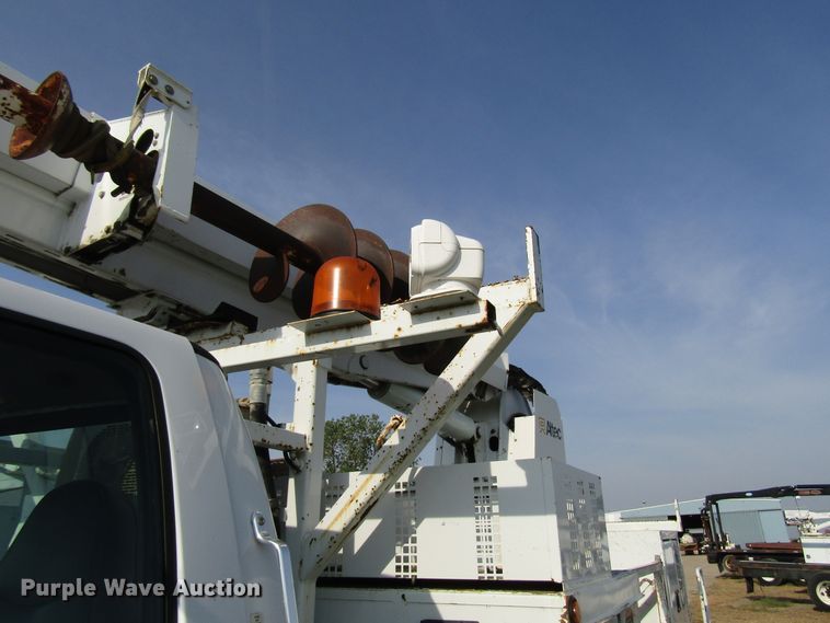 image for item DE2396 2008 Ford F750 Super Duty digger derrick truck