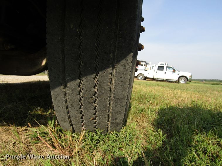 image for item DE2396 2008 Ford F750 Super Duty digger derrick truck