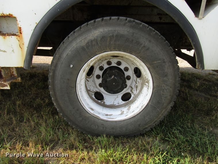 image for item DE2396 2008 Ford F750 Super Duty digger derrick truck