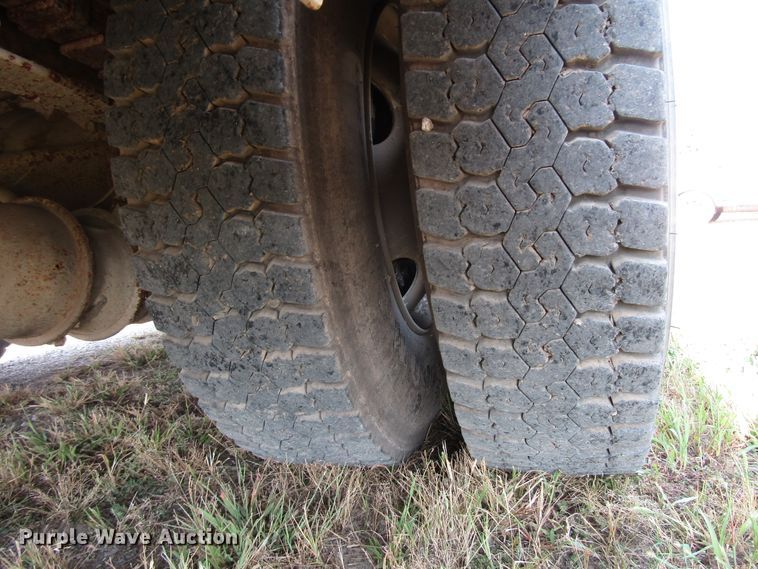 image for item DE2396 2008 Ford F750 Super Duty digger derrick truck