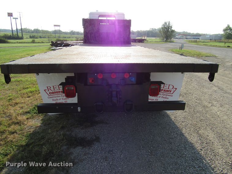 image for item DE2397 2000 Western Star 4864FX flatbed truck