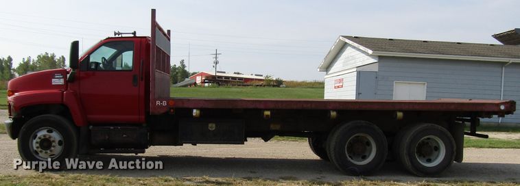 image for item DE2402 2005 GMC C8500 flat dump bed truck