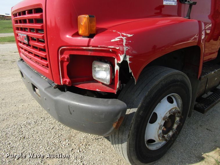 image for item DE2402 2005 GMC C8500 flat dump bed truck