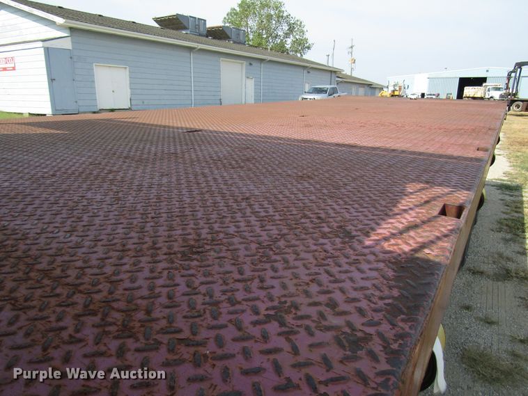 image for item DE2402 2005 GMC C8500 flat dump bed truck