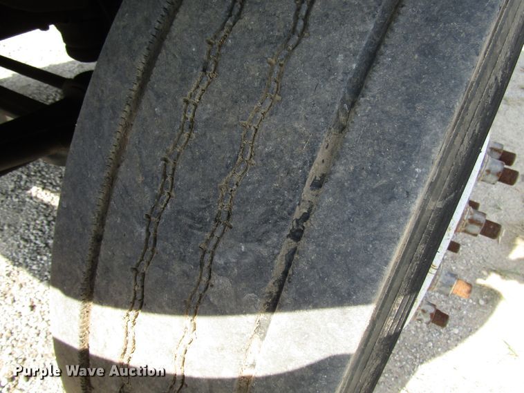 image for item DE2402 2005 GMC C8500 flat dump bed truck